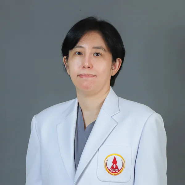 ผศ.พญ.Varalee Mingkwansook
