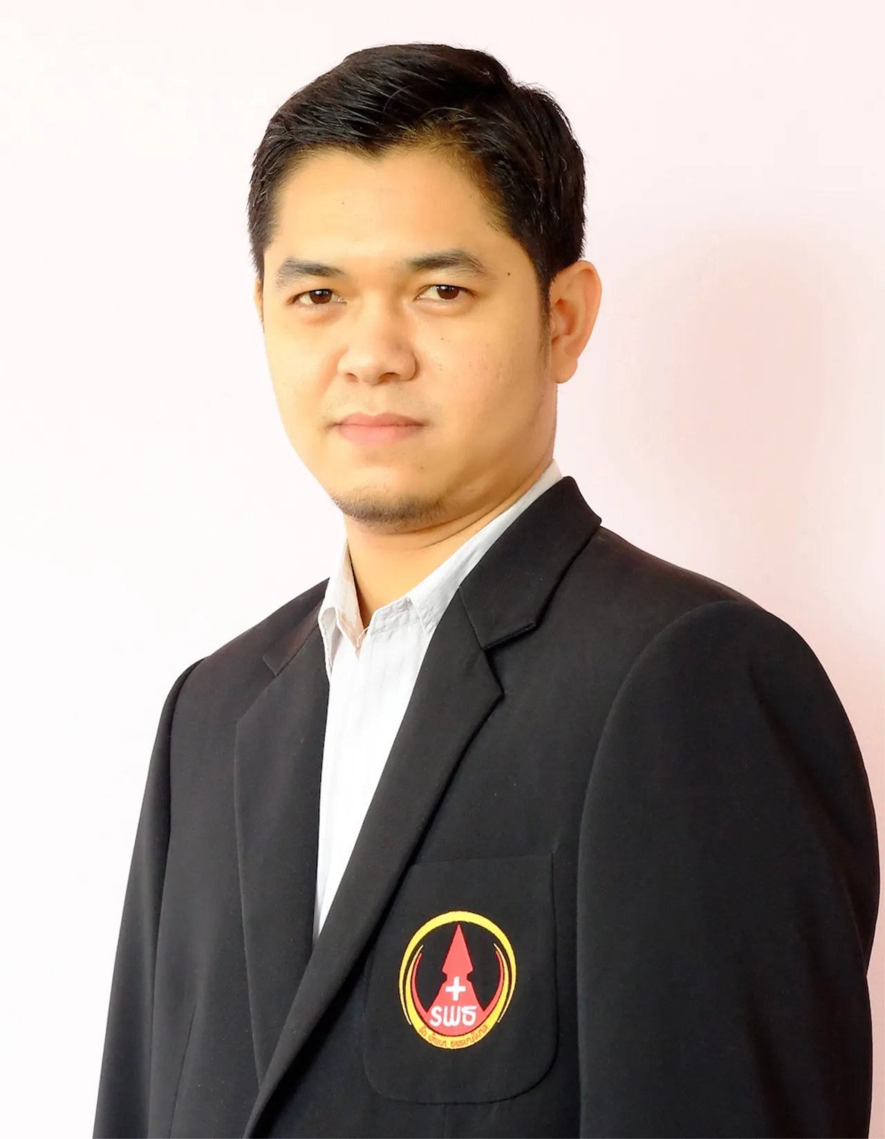 นายศิวาณัฏฐ์ เมืองขุนรอง