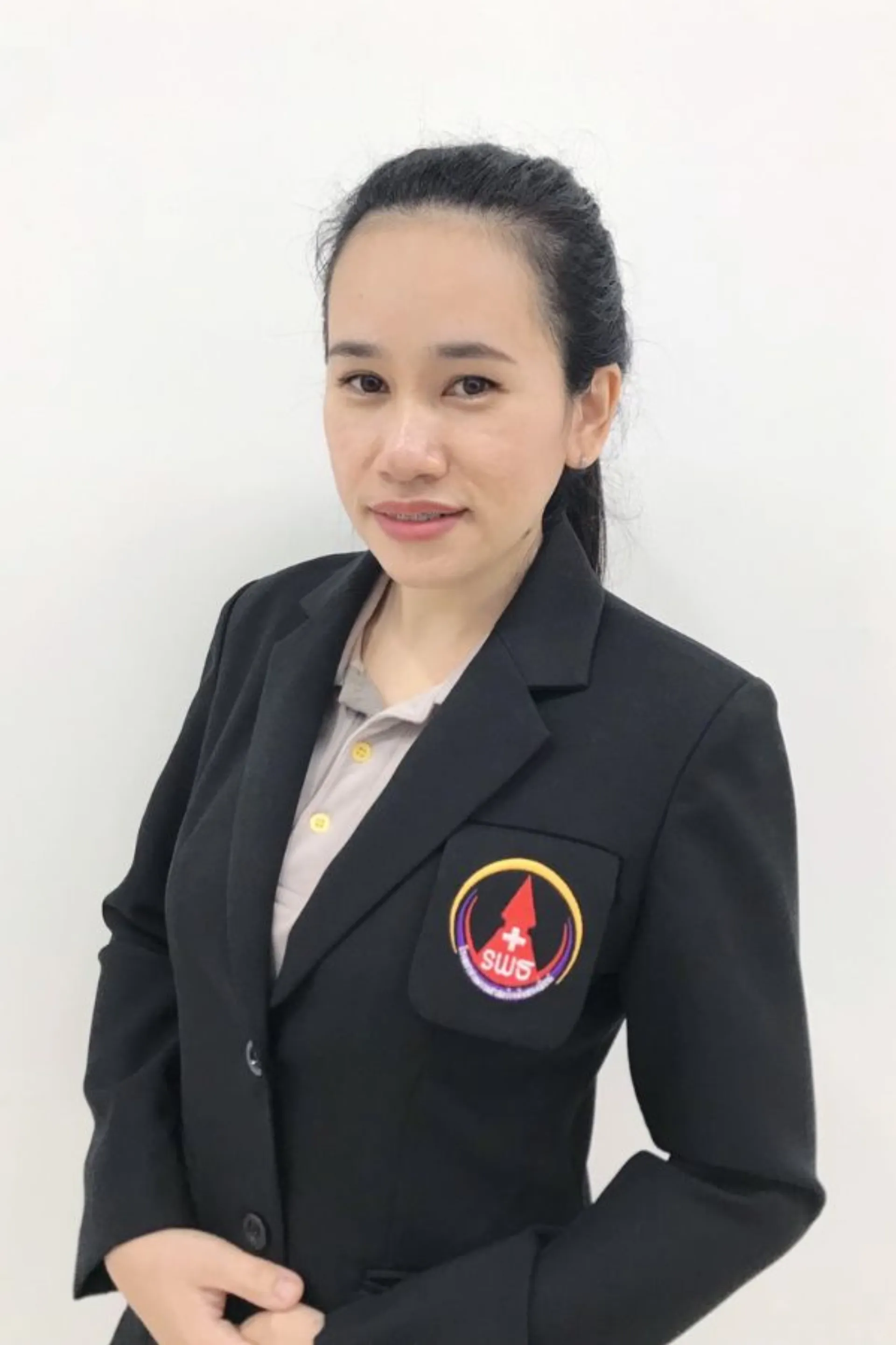 นางสาวพรรณกร รุ่งสว่าง