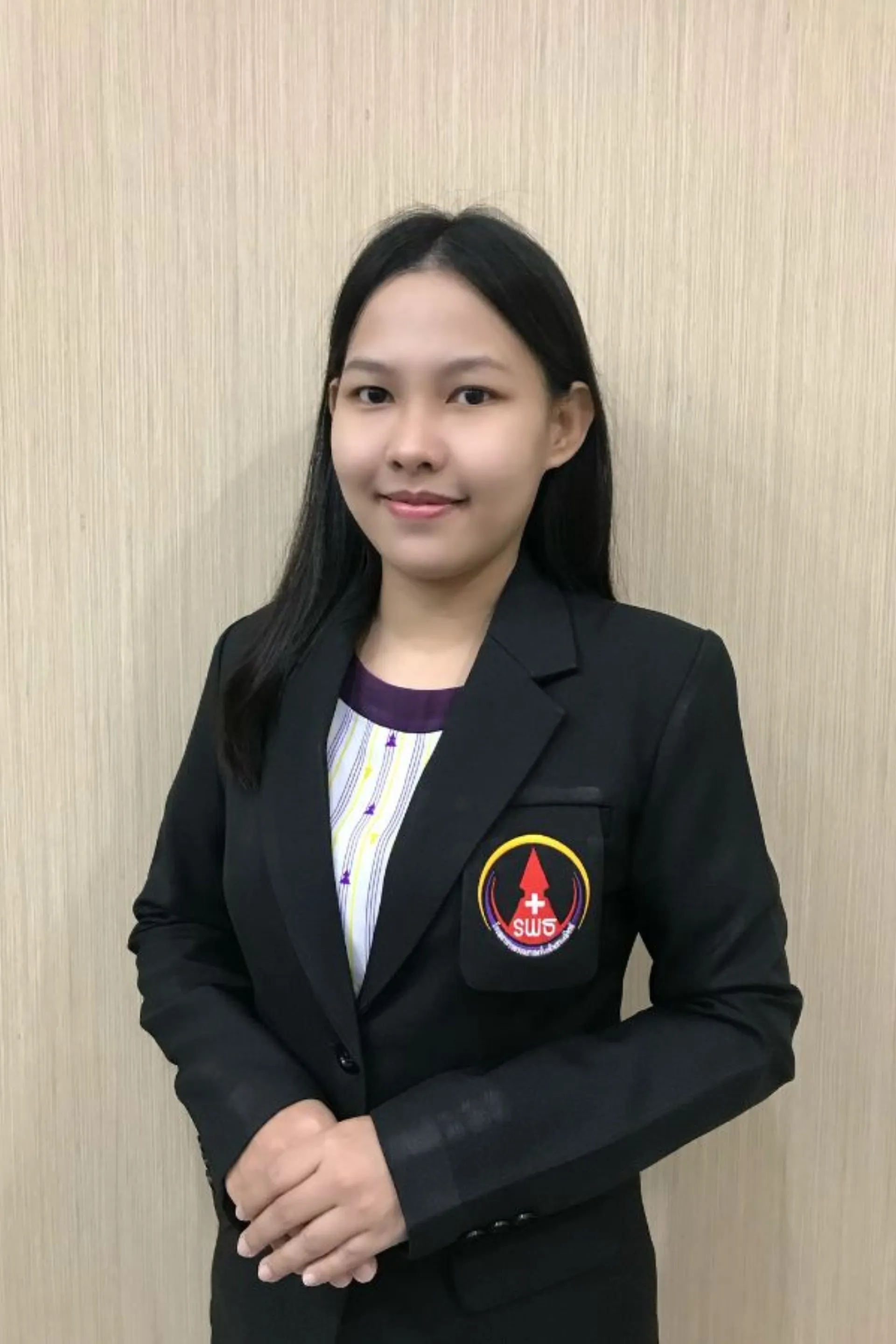 นางสาวลลิตา พลอยรัตน์