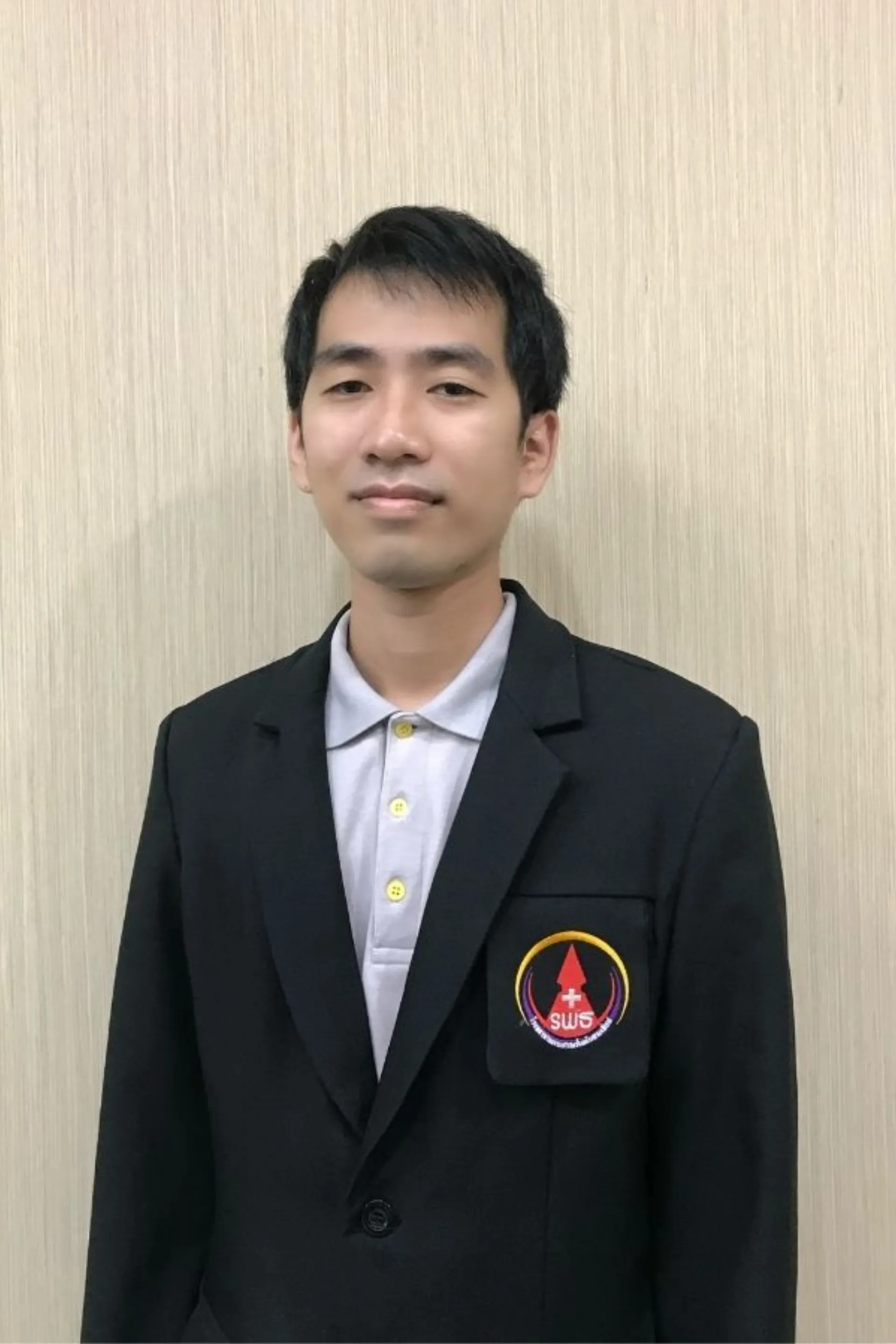 นายประพันธ์ บุญช่วย