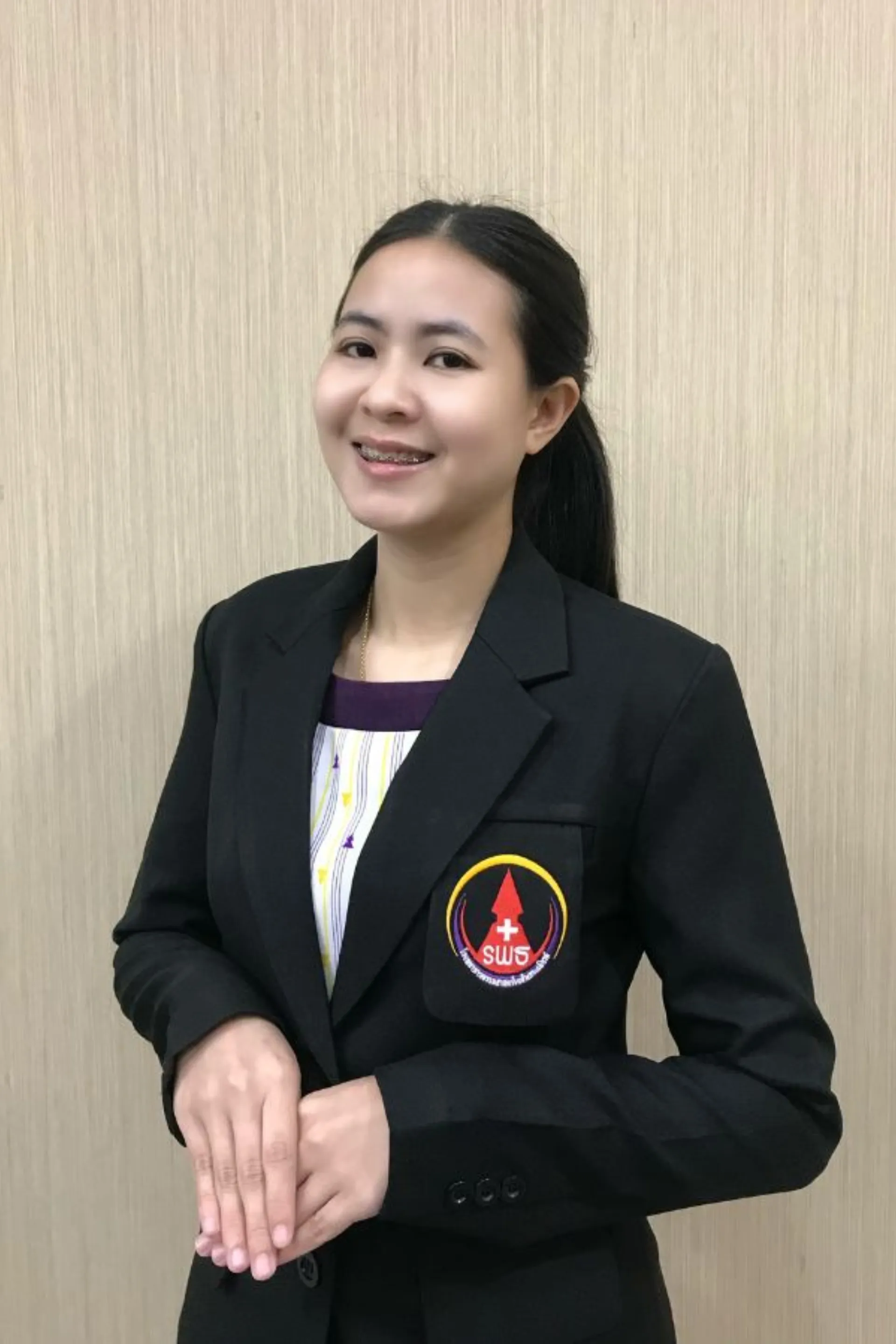 นางสาวหทัยรัตน์ รุ่งฤกษ์ดี
