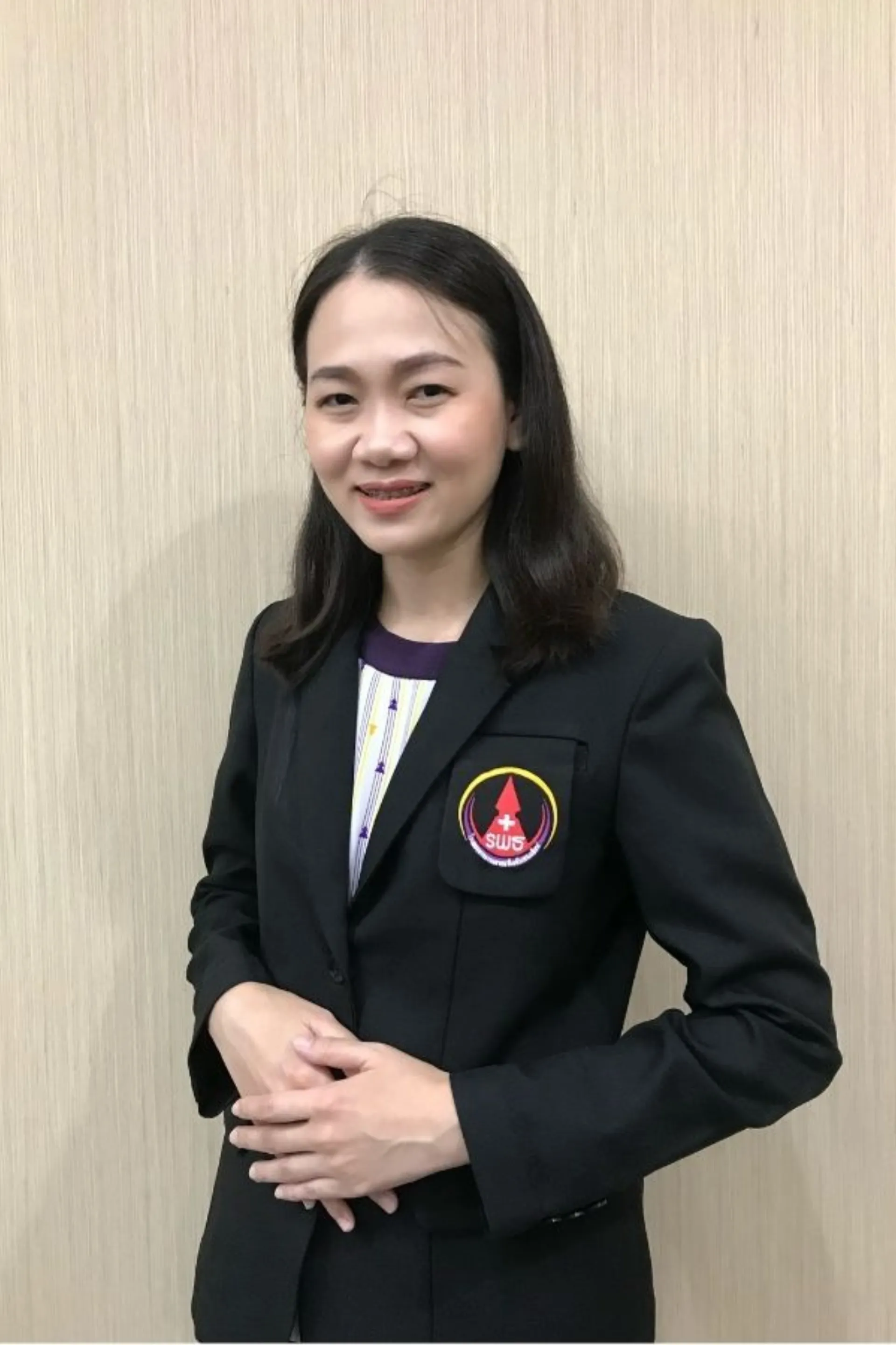นางสาวกาญจนาสต์ รัตนวิน