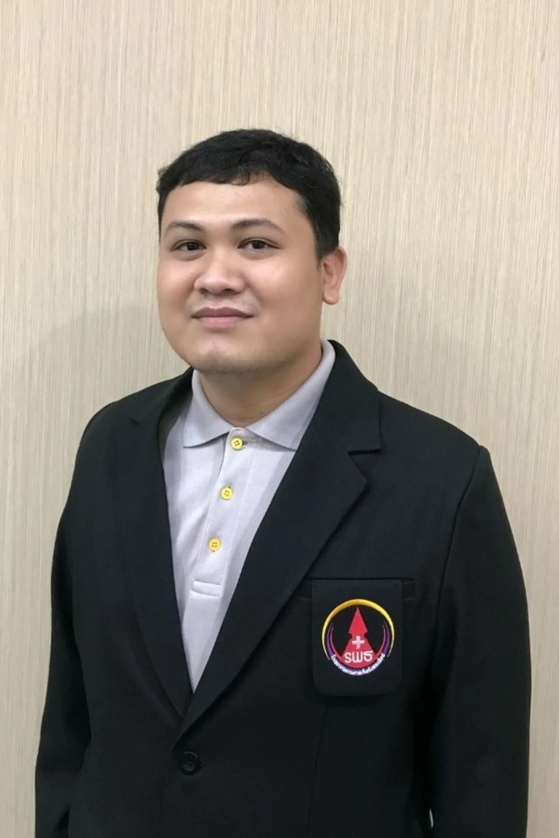 นายพีรศักดิ์ ปีกราน